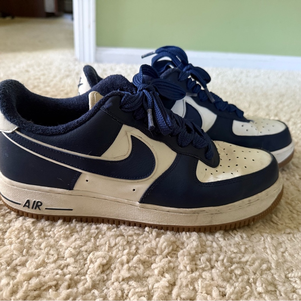 Nike Air Men's Sneakers - Navy and white